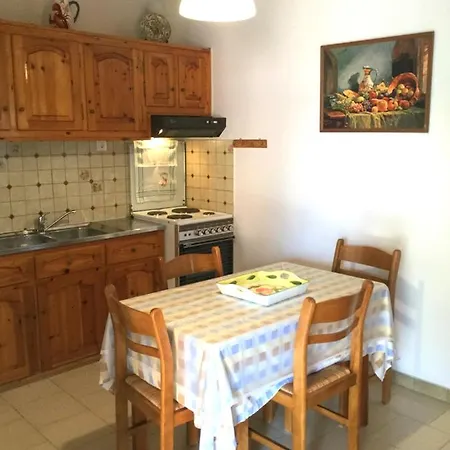 Aristidis Hébergement de vacances *