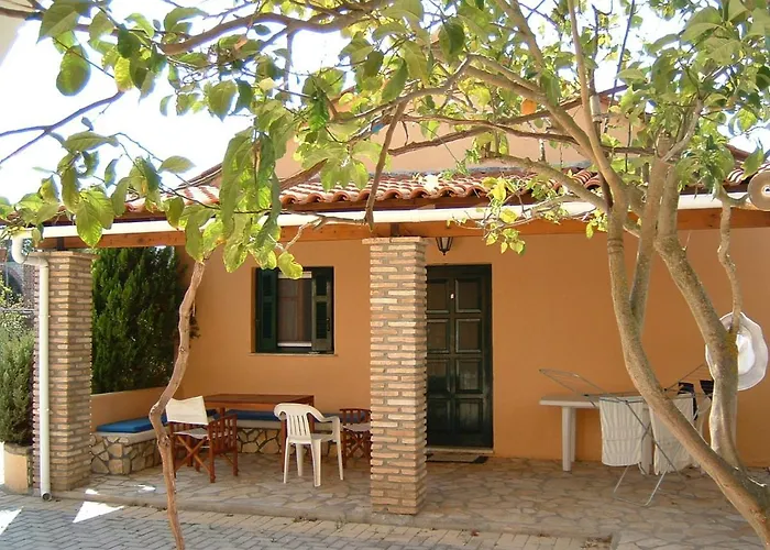 度假居 Aristidis 莱夫基米